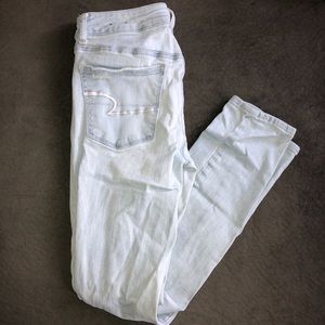 10R AE skinny jeans